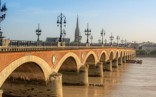 Croisières à Bordeaux : Une façon unique de découvrir la ville et ses alentours